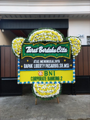 Papan Bunga Duka di Margolelo